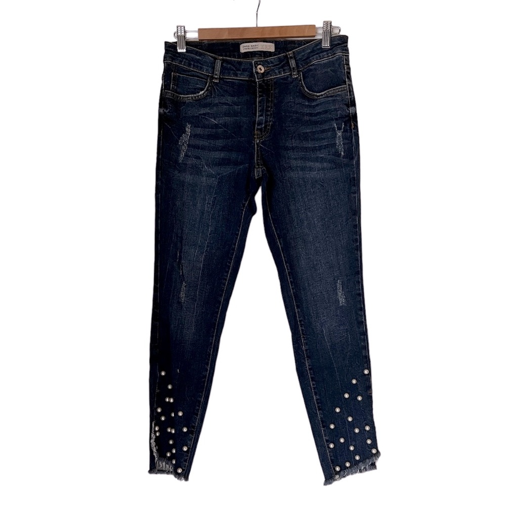 Zara Capri Jeans with Pearl Detailed